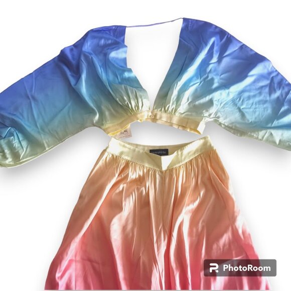 Retrofete 2-Piece Set Rainbow Sky Silk Wide Leg Pants Crop Top Set Womens Medium - Picture 7 of 14